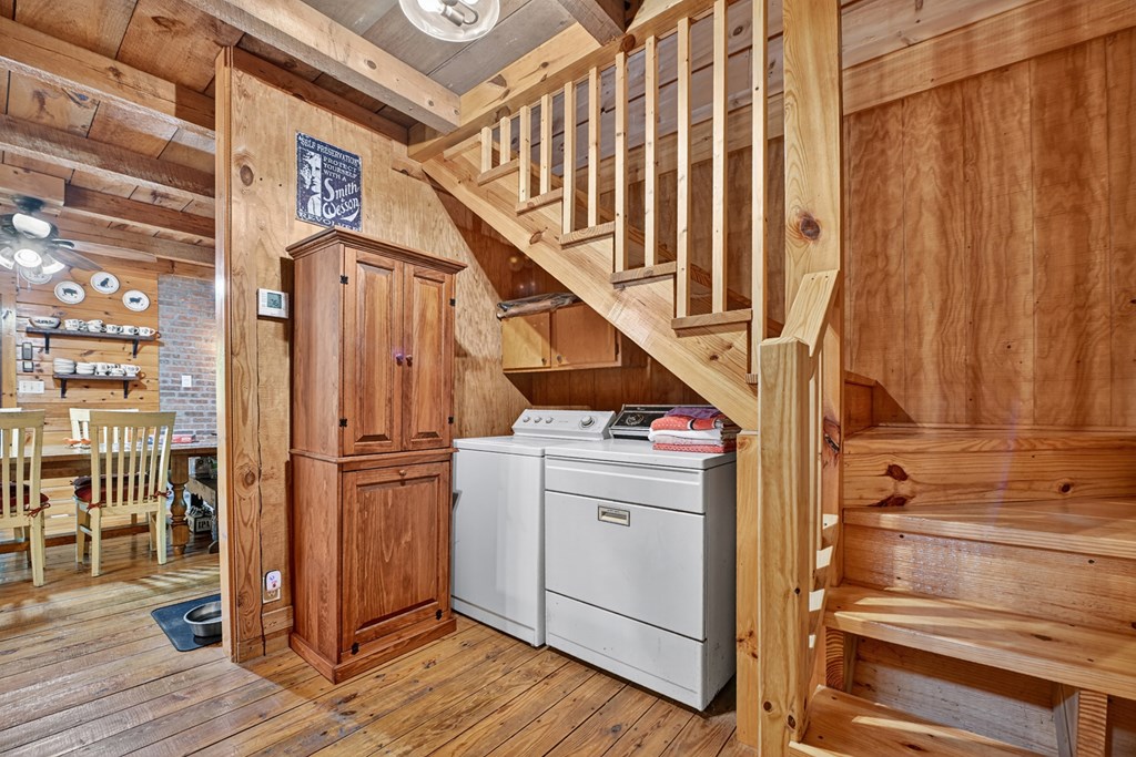 417353 Cherry Log Residential