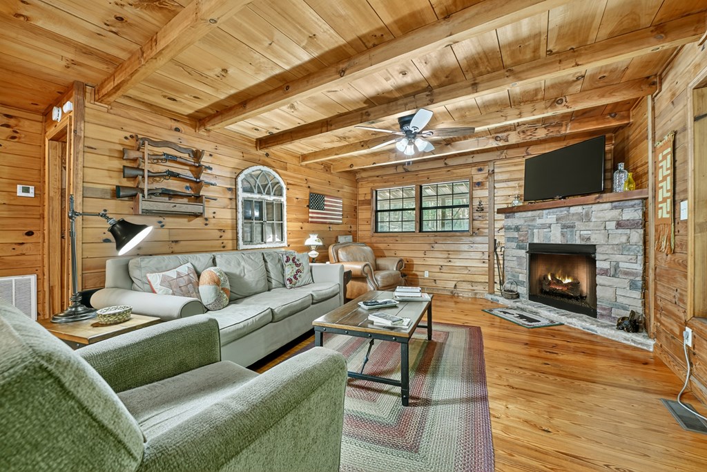 417353 Cherry Log Residential