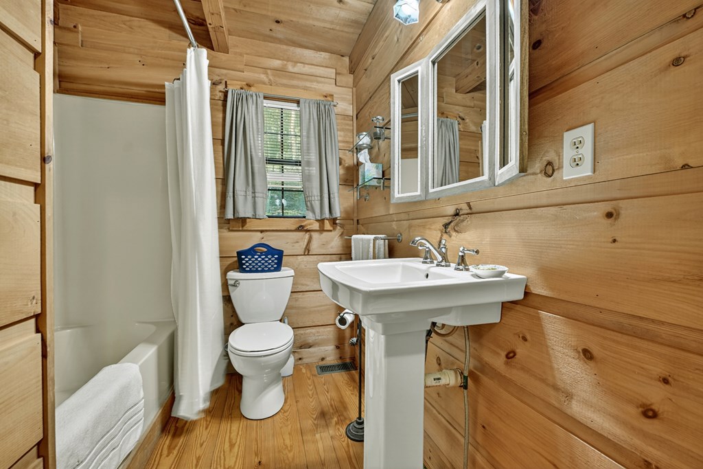 417353 Cherry Log Residential