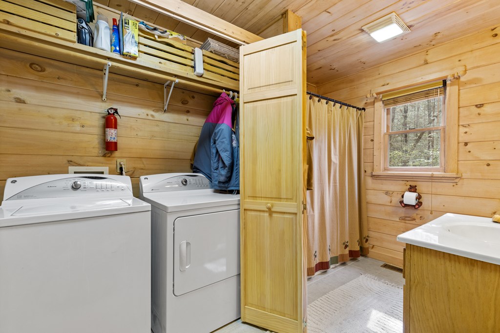 417363 Suches Residential