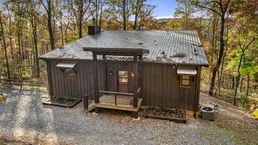 417370 Mineral Bluff Residential