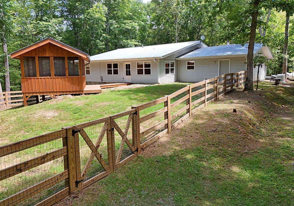 417379 Mineral Bluff 