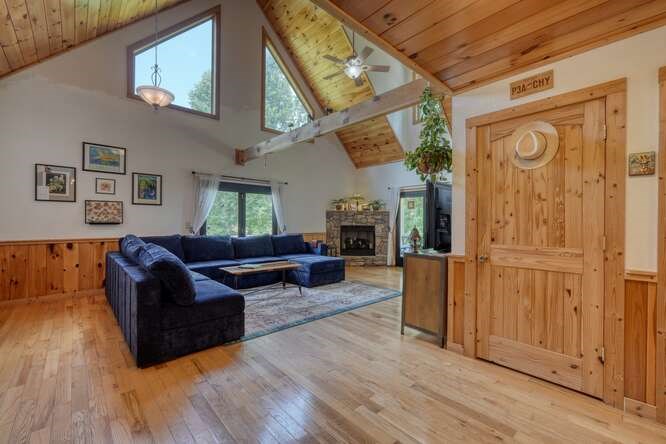 417387 Young Harris Residential