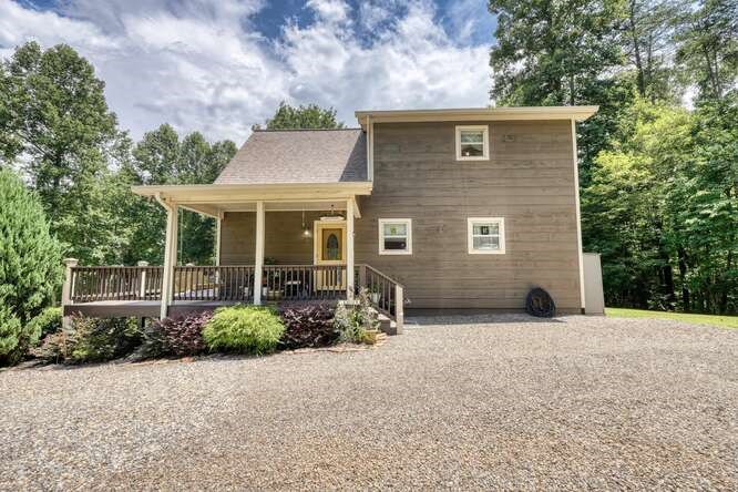 417387 Young Harris Residential