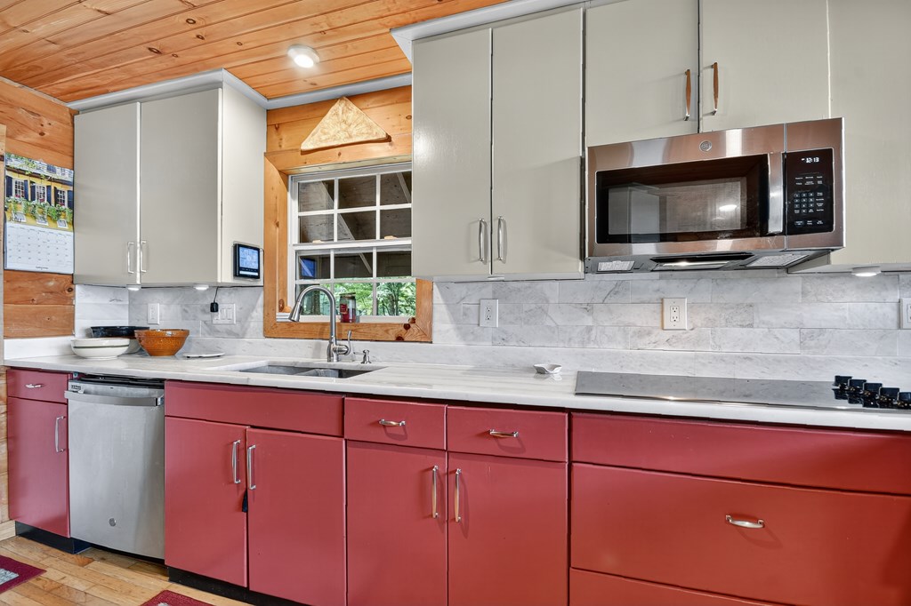 417402 Ellijay Residential