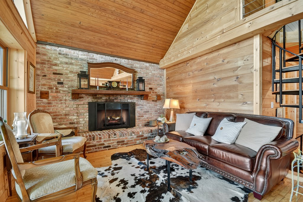417402 Ellijay Residential
