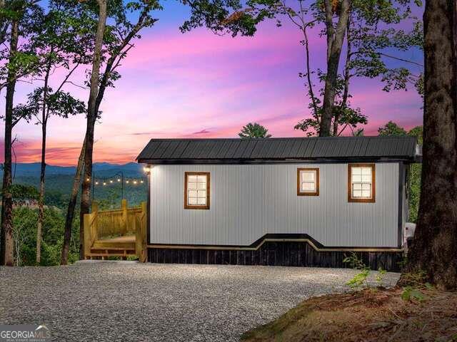 417423 Blue Ridge 