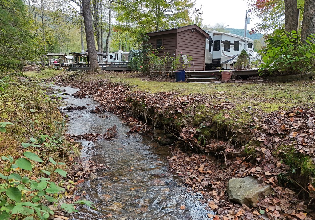 417424 Blairsville Residential