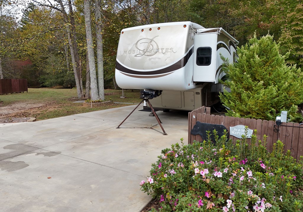 417424 Blairsville Residential