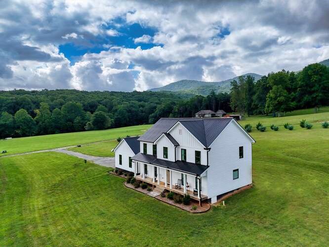 417425 Blairsville Residential