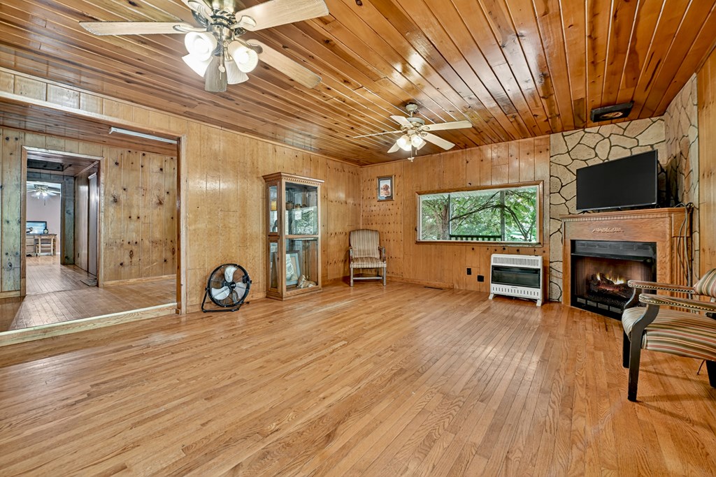 417434 Epworth Residential