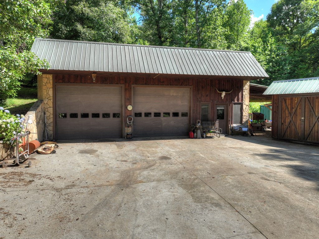 417442 Blue Ridge Residential