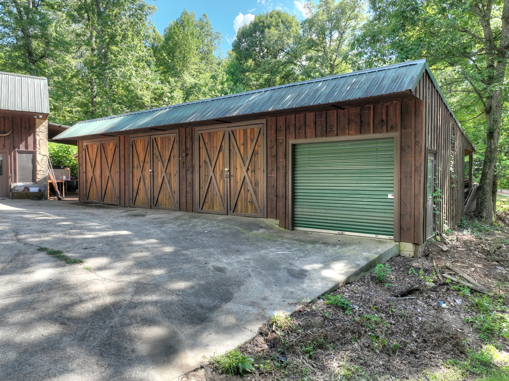 417442 Blue Ridge Residential