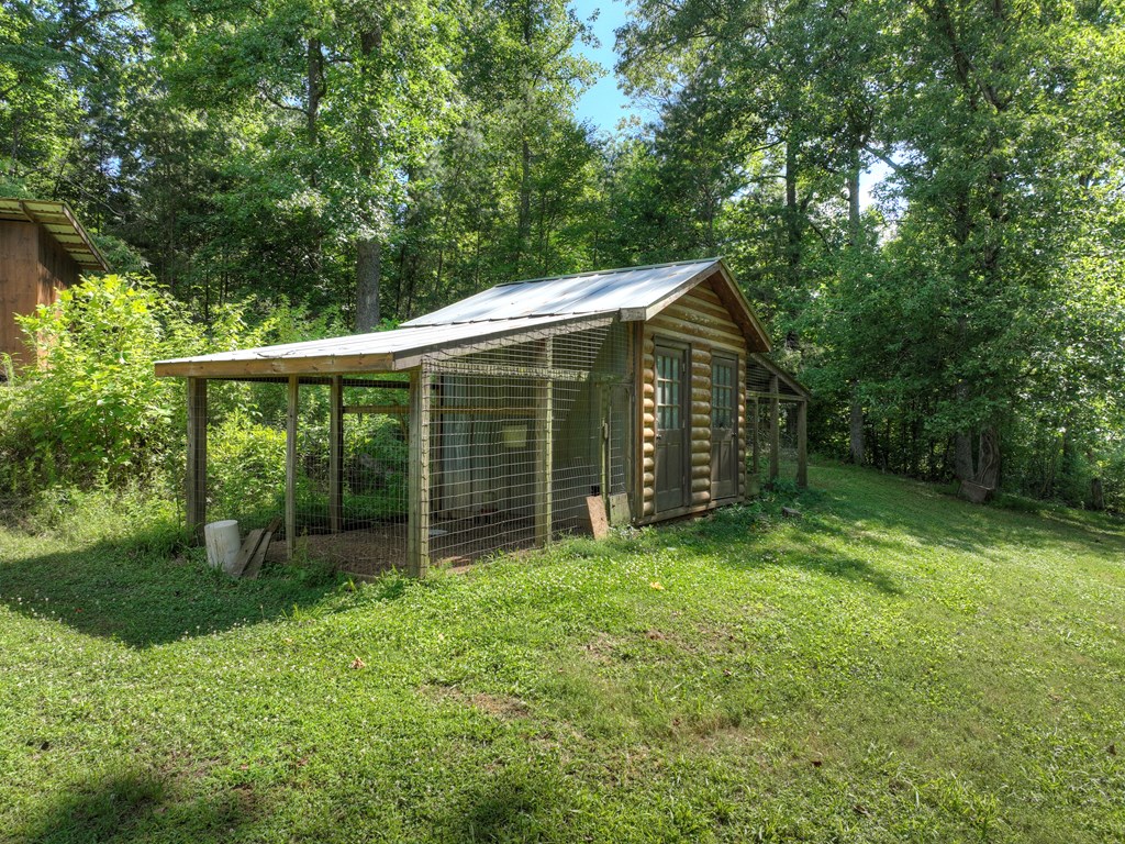 417442 Blue Ridge Residential