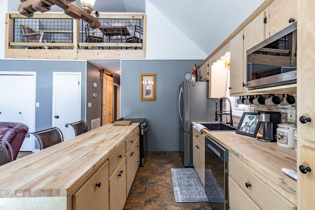 417444 Blue Ridge Residential