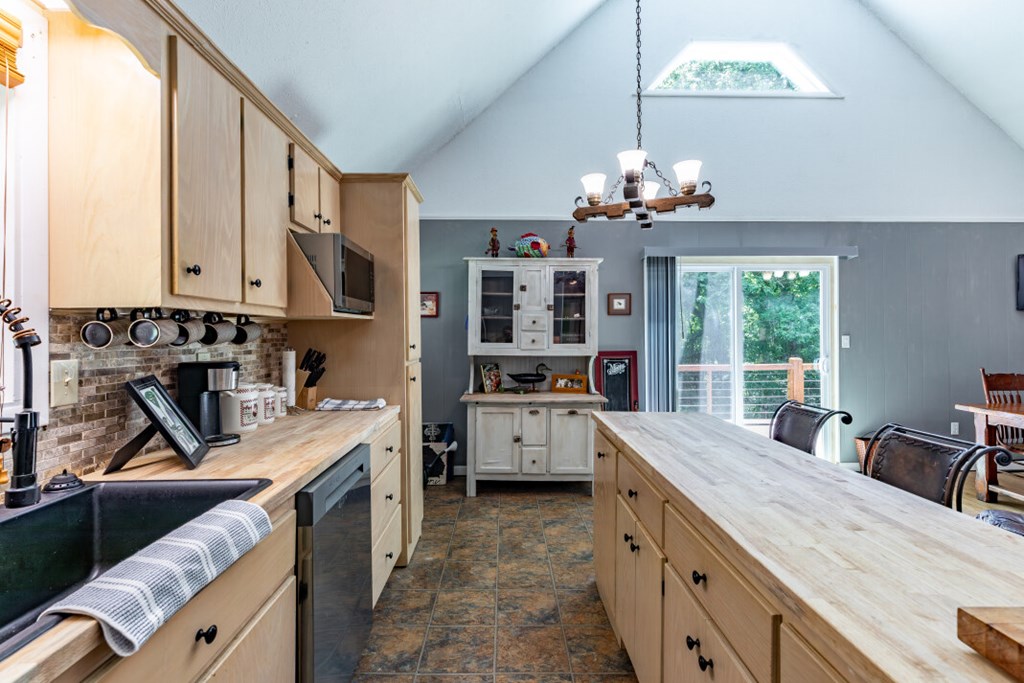 417444 Blue Ridge Residential