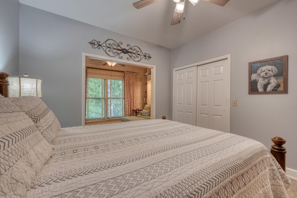417475 Young Harris Residential