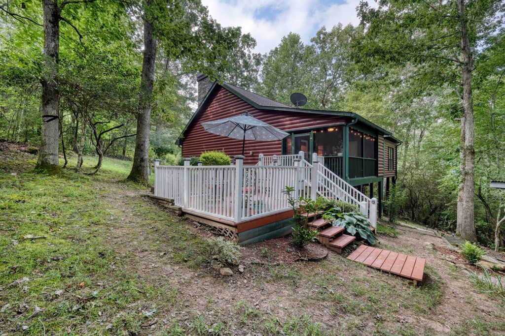 417475 Young Harris Residential