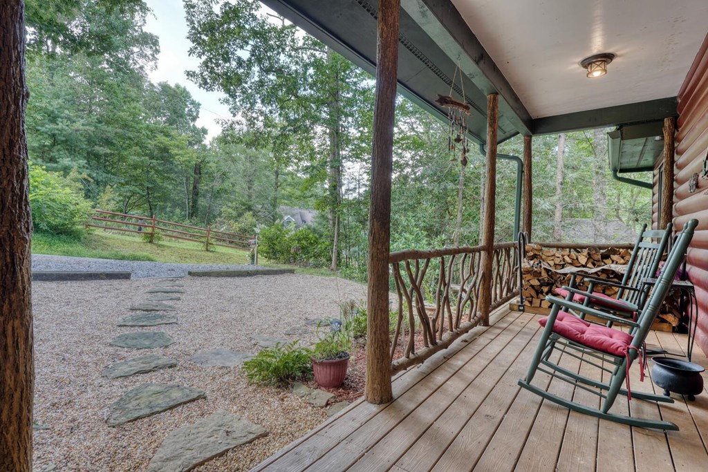 417475 Young Harris Residential