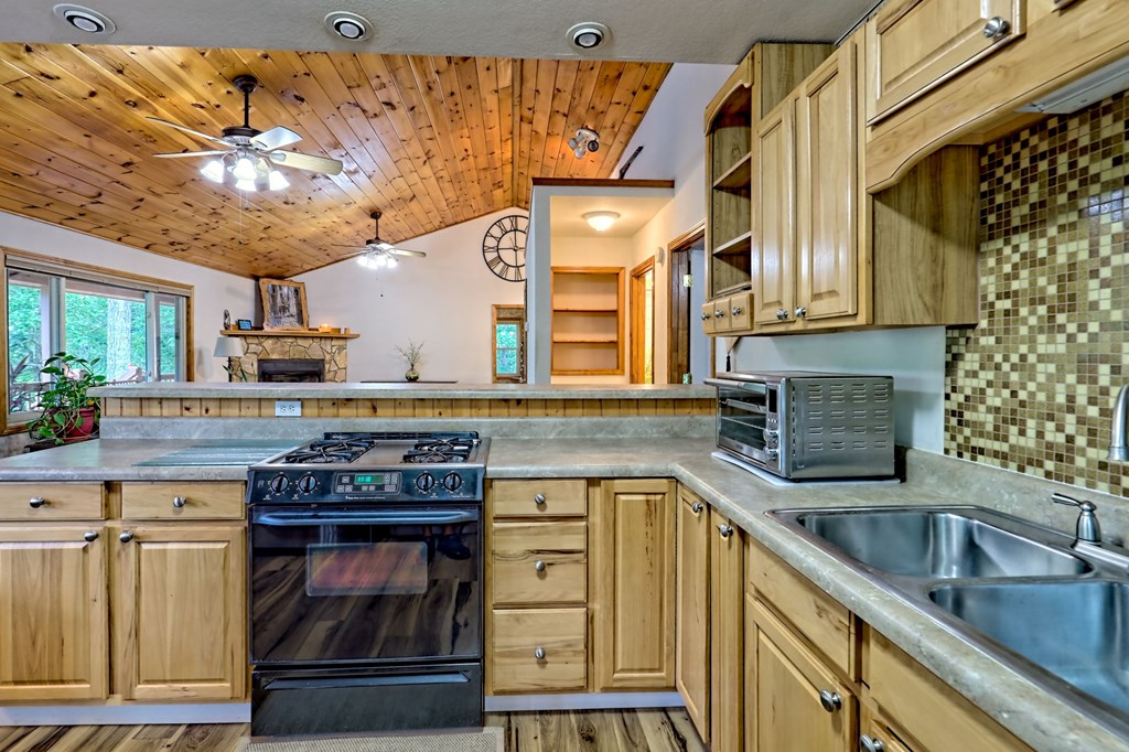 417476 Blairsville Residential