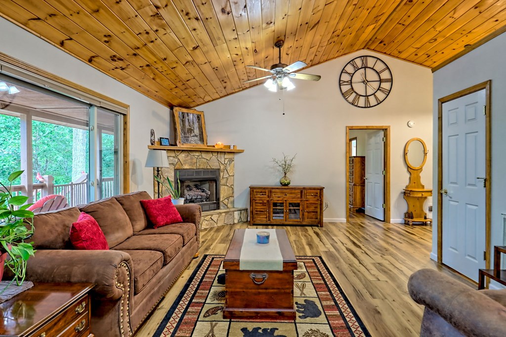 417476 Blairsville Residential