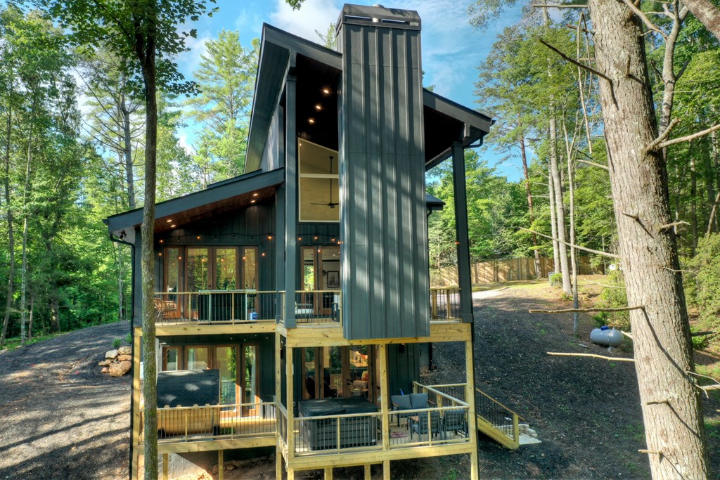417478 Blue Ridge Residential