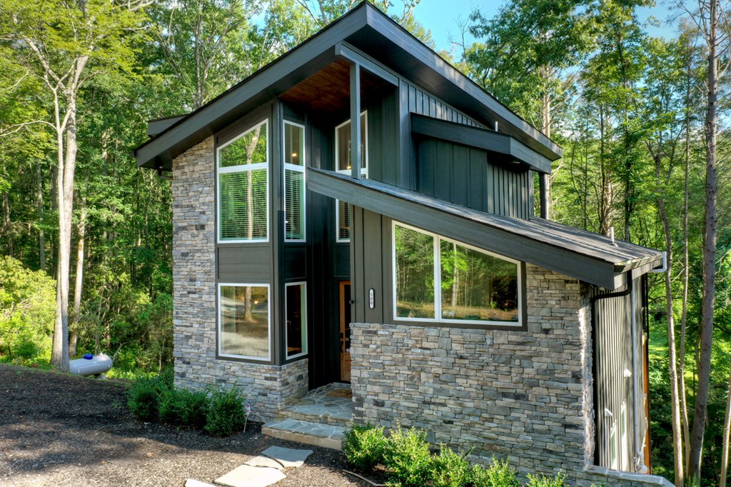 417478 Blue Ridge Residential