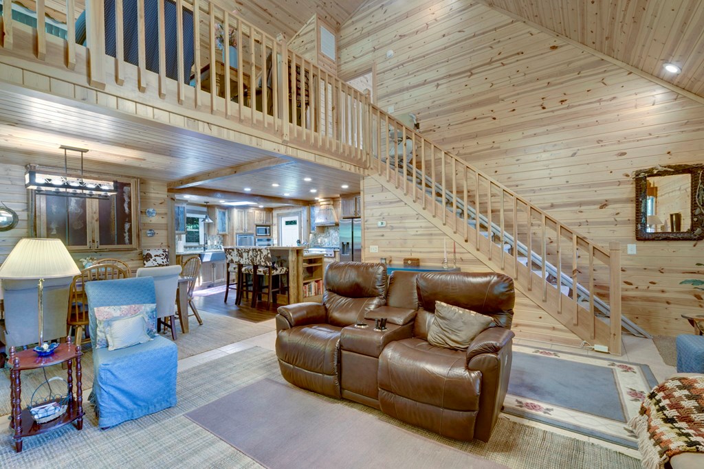 417493 Hiawassee Residential