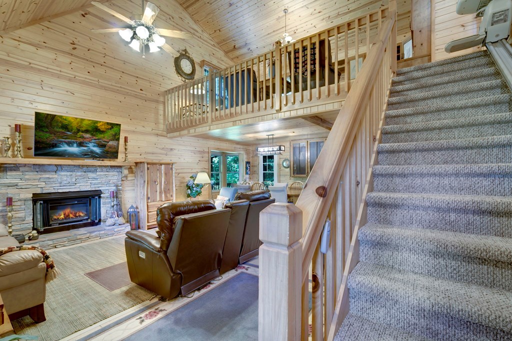 417493 Hiawassee Residential