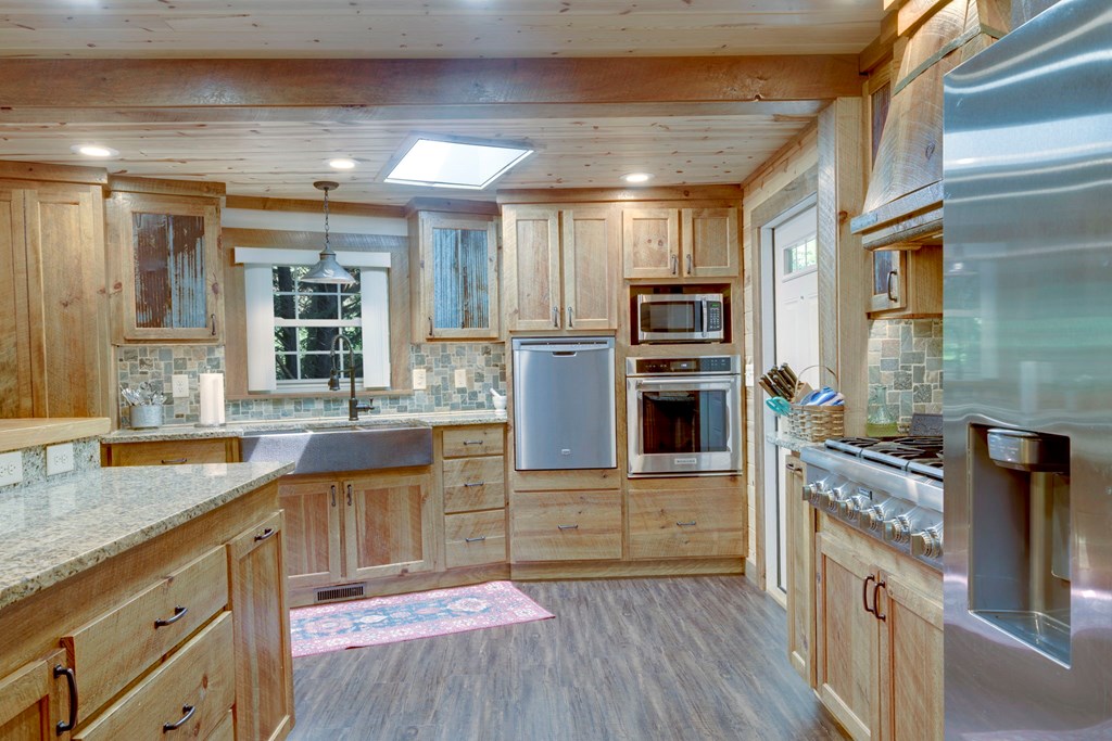 417493 Hiawassee Residential