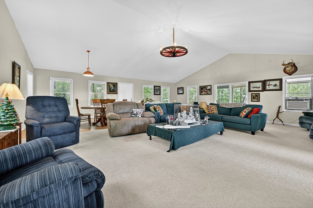 417498 Young Harris Residential