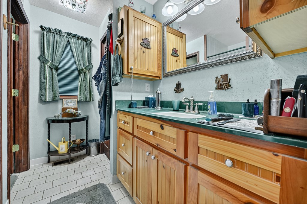 417518 Mineral Bluff Residential