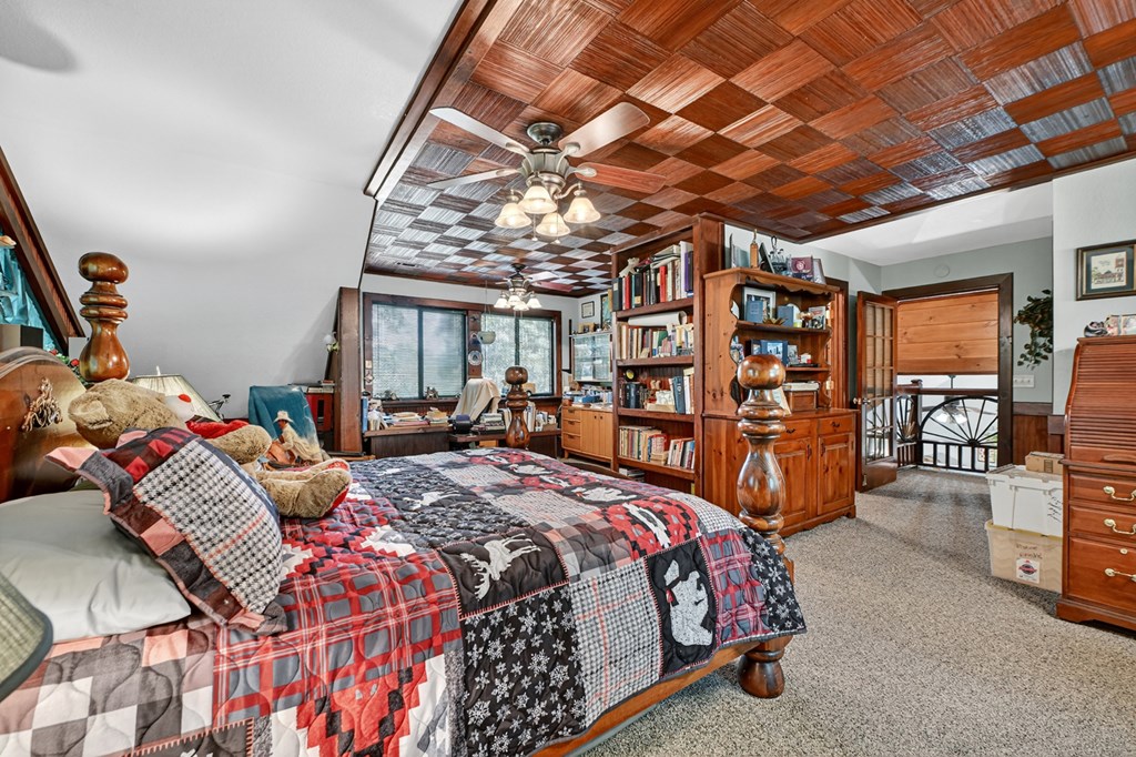 417518 Mineral Bluff Residential