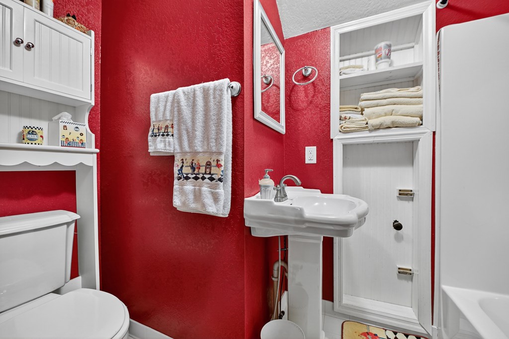 417518 Mineral Bluff Residential