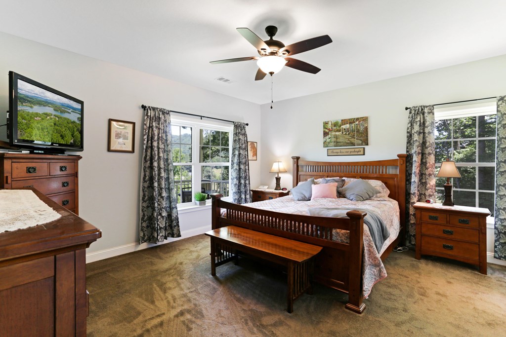 417524 Hayesville Residential