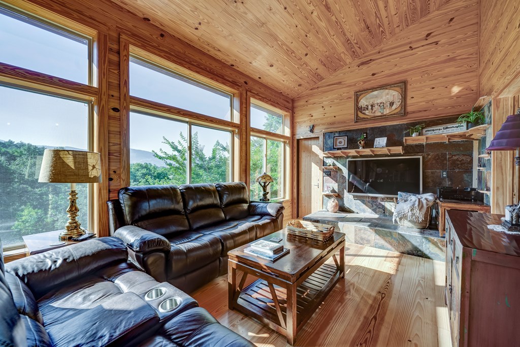 417527 Ellijay Residential