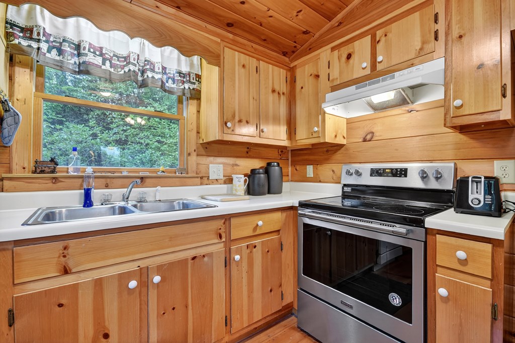 417533 Blue Ridge Residential