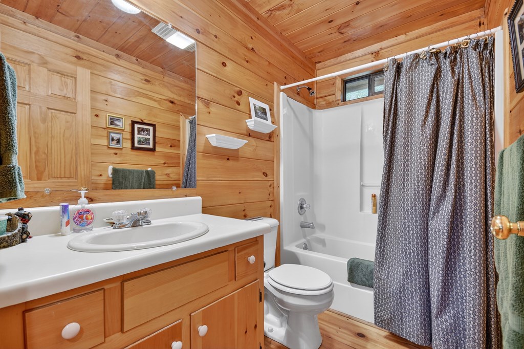 417533 Blue Ridge Residential