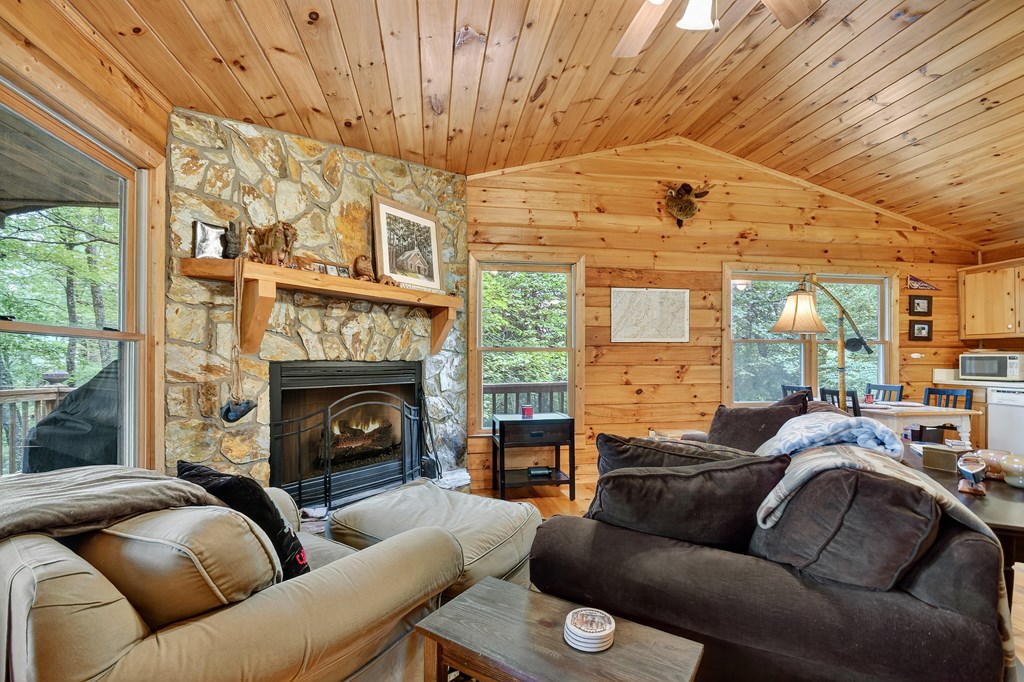 417533 Blue Ridge Residential