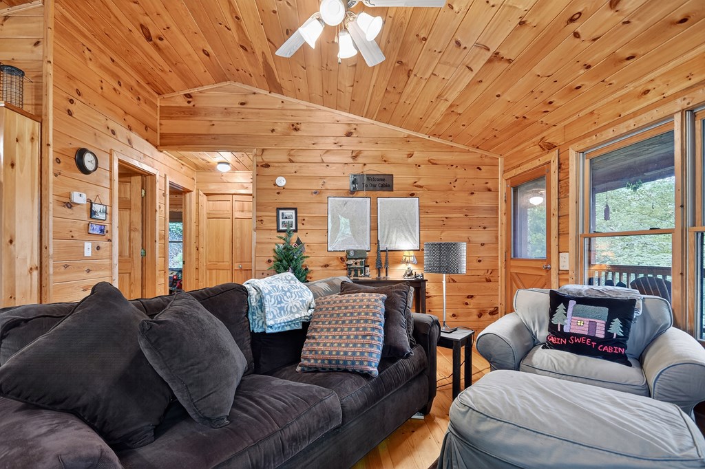 417533 Blue Ridge Residential