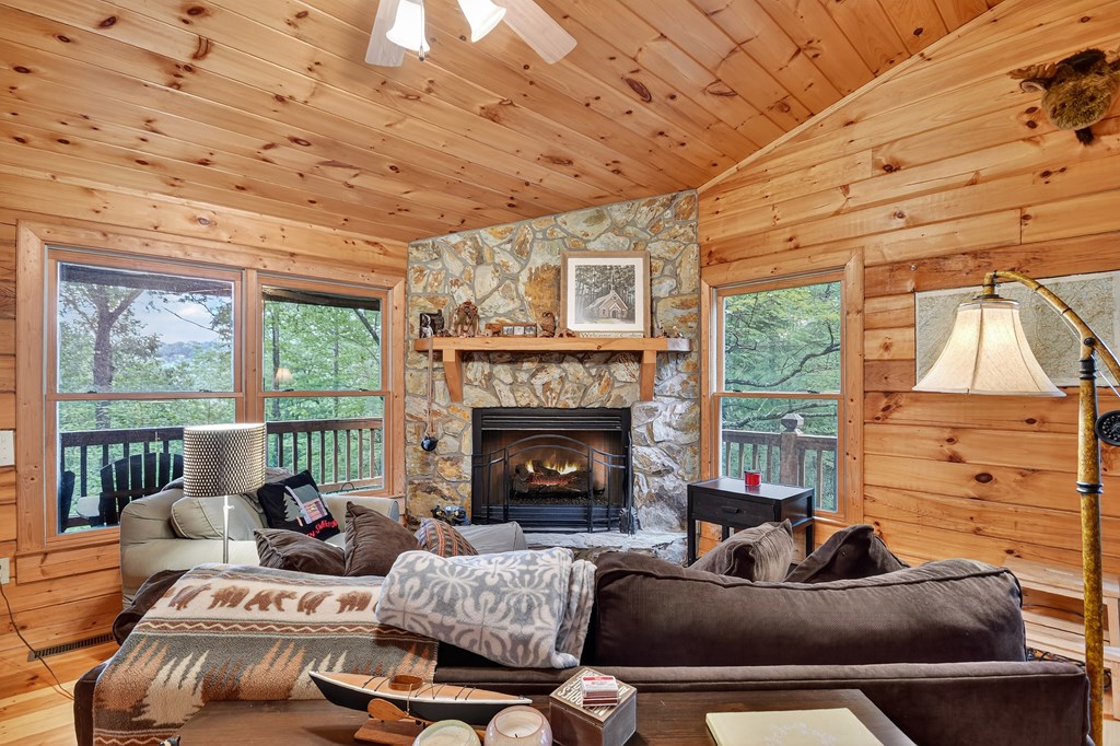 417533 Blue Ridge Residential