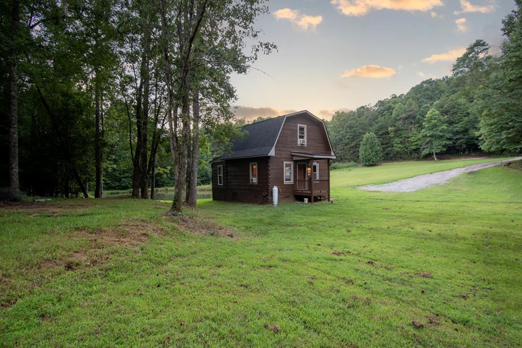 417541 Hayesville 