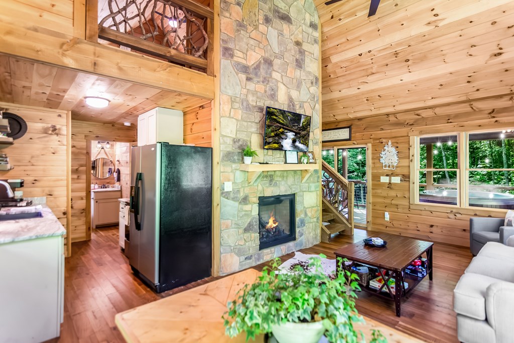 417552 Blue Ridge Residential