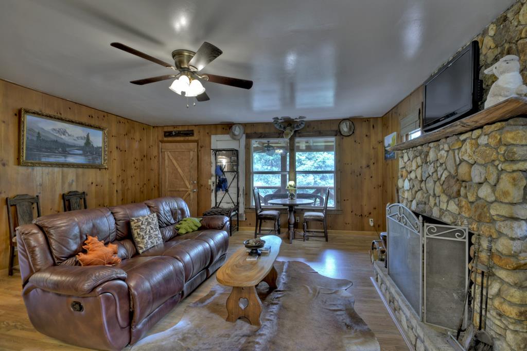 417555 Blue Ridge Residential