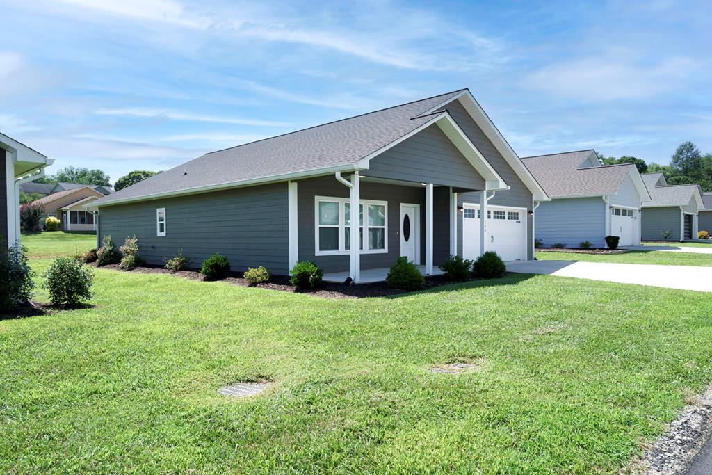 417558 Hayesville 