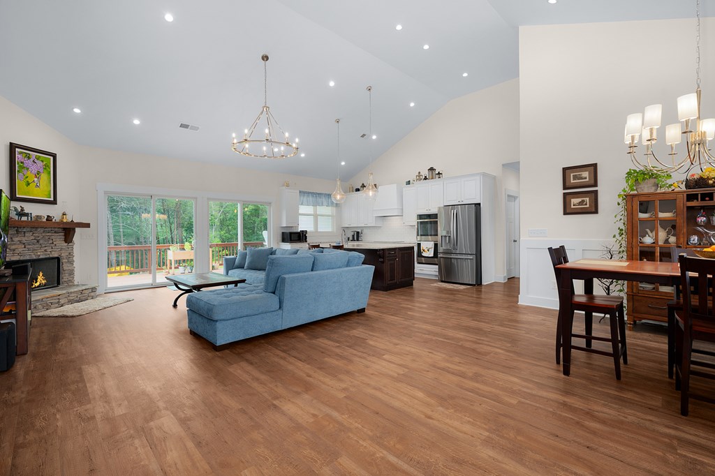 417561 Jasper Residential