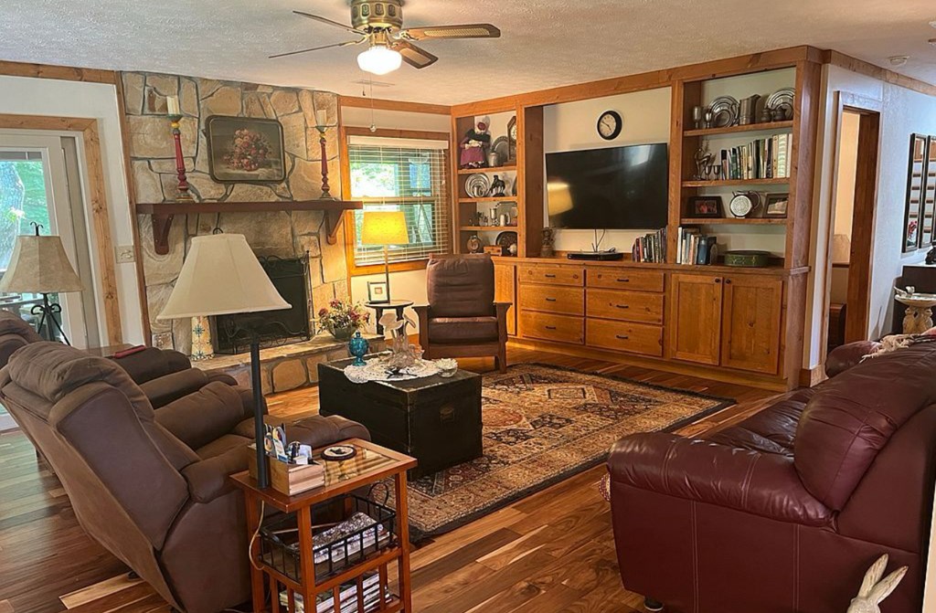 417564 Murphy Residential