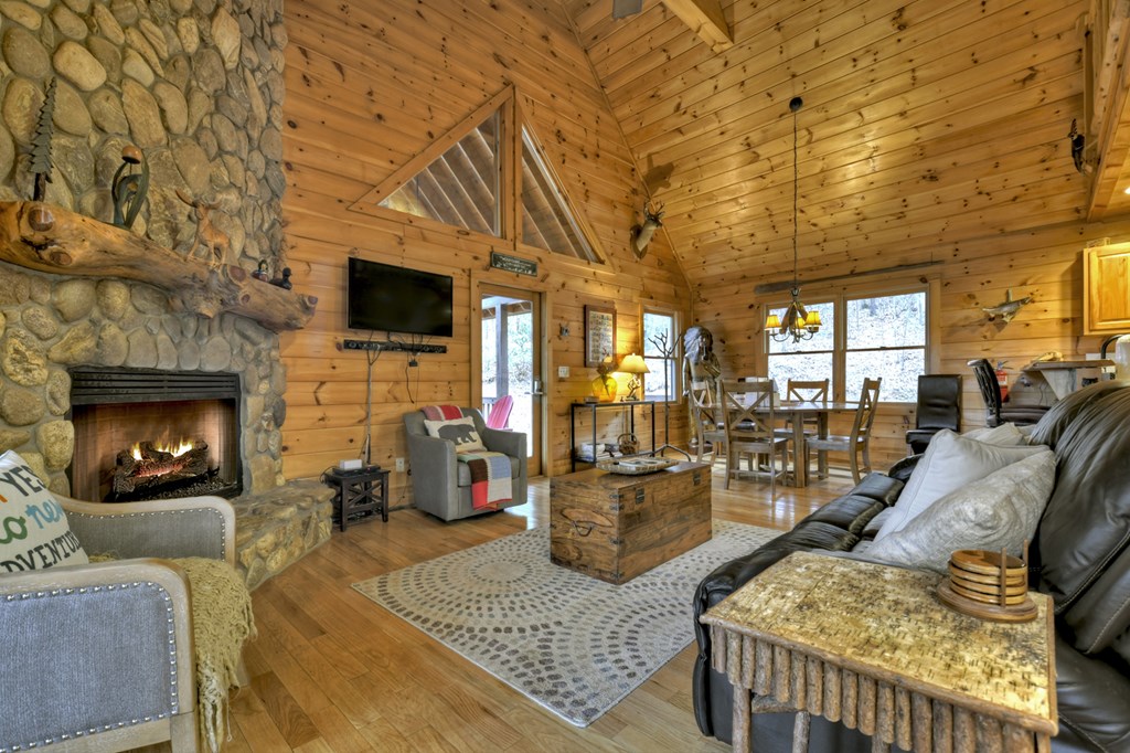 417576 Blue Ridge Residential