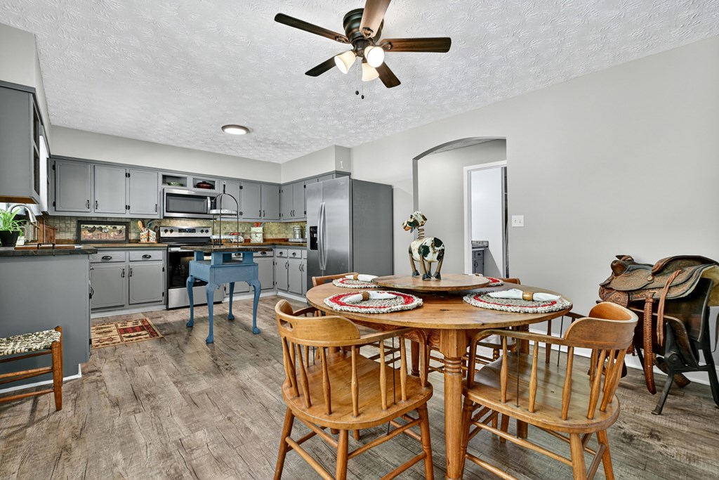 417579 Blue Ridge Residential