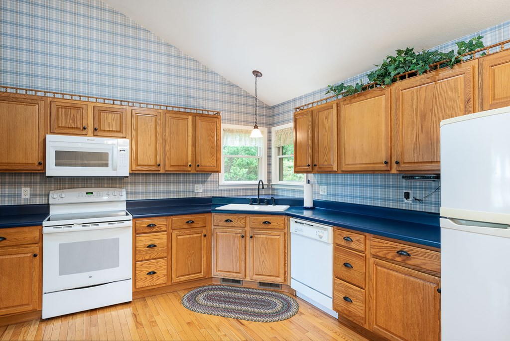 417582 Murphy Residential